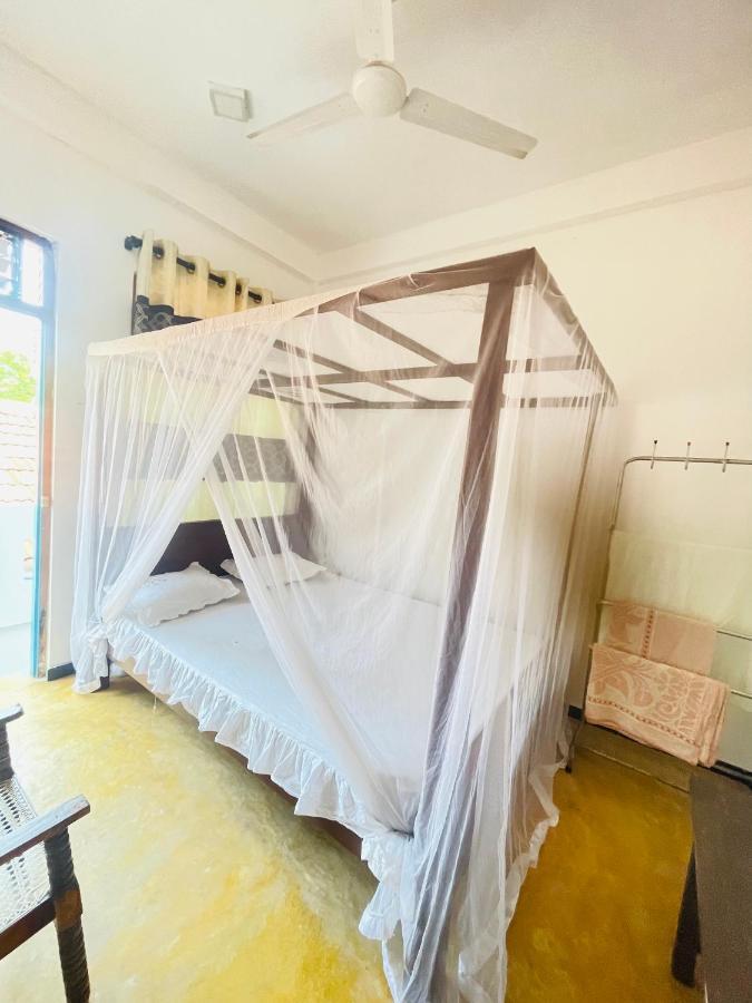 Chithra Homestay Тангале Екстериор снимка