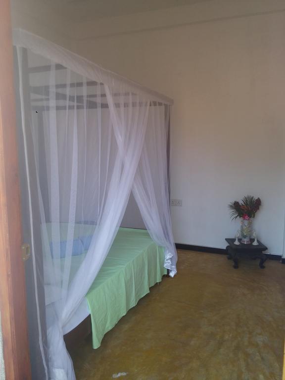 Chithra Homestay Тангале Екстериор снимка