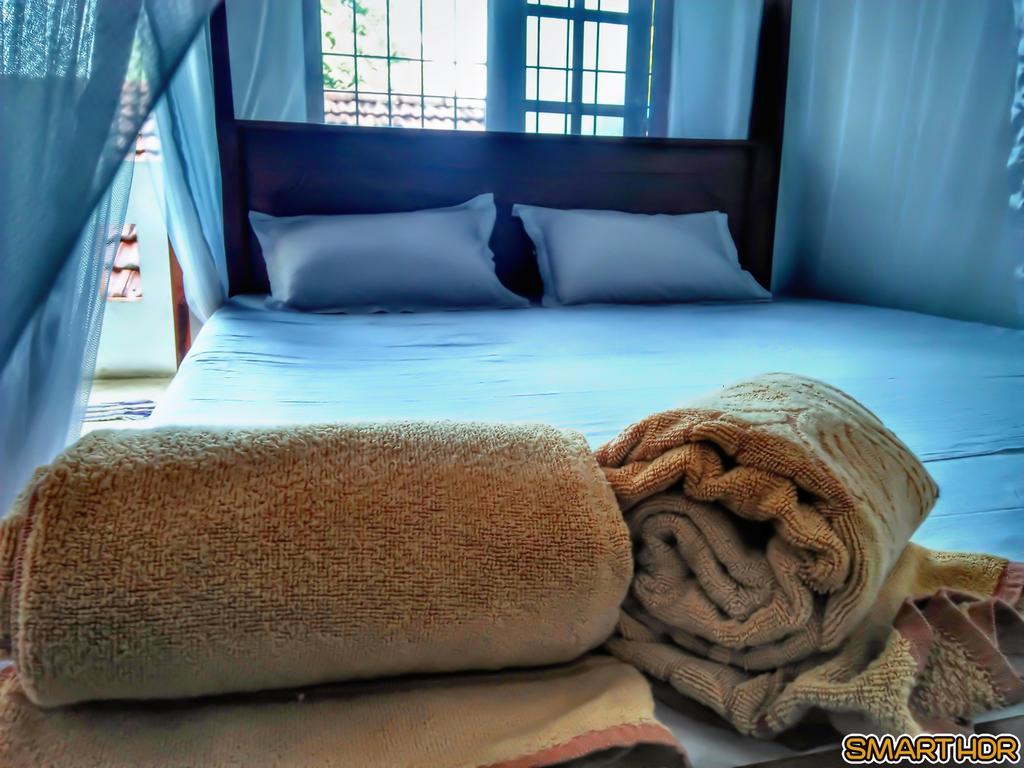 Chithra Homestay Тангале Екстериор снимка