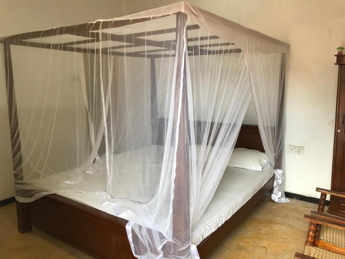 Chithra Homestay Тангале Екстериор снимка