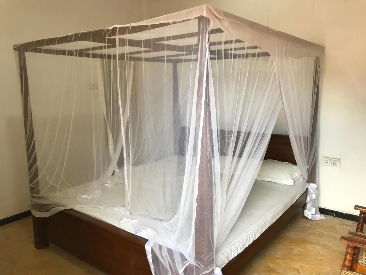 Chithra Homestay Тангале Екстериор снимка