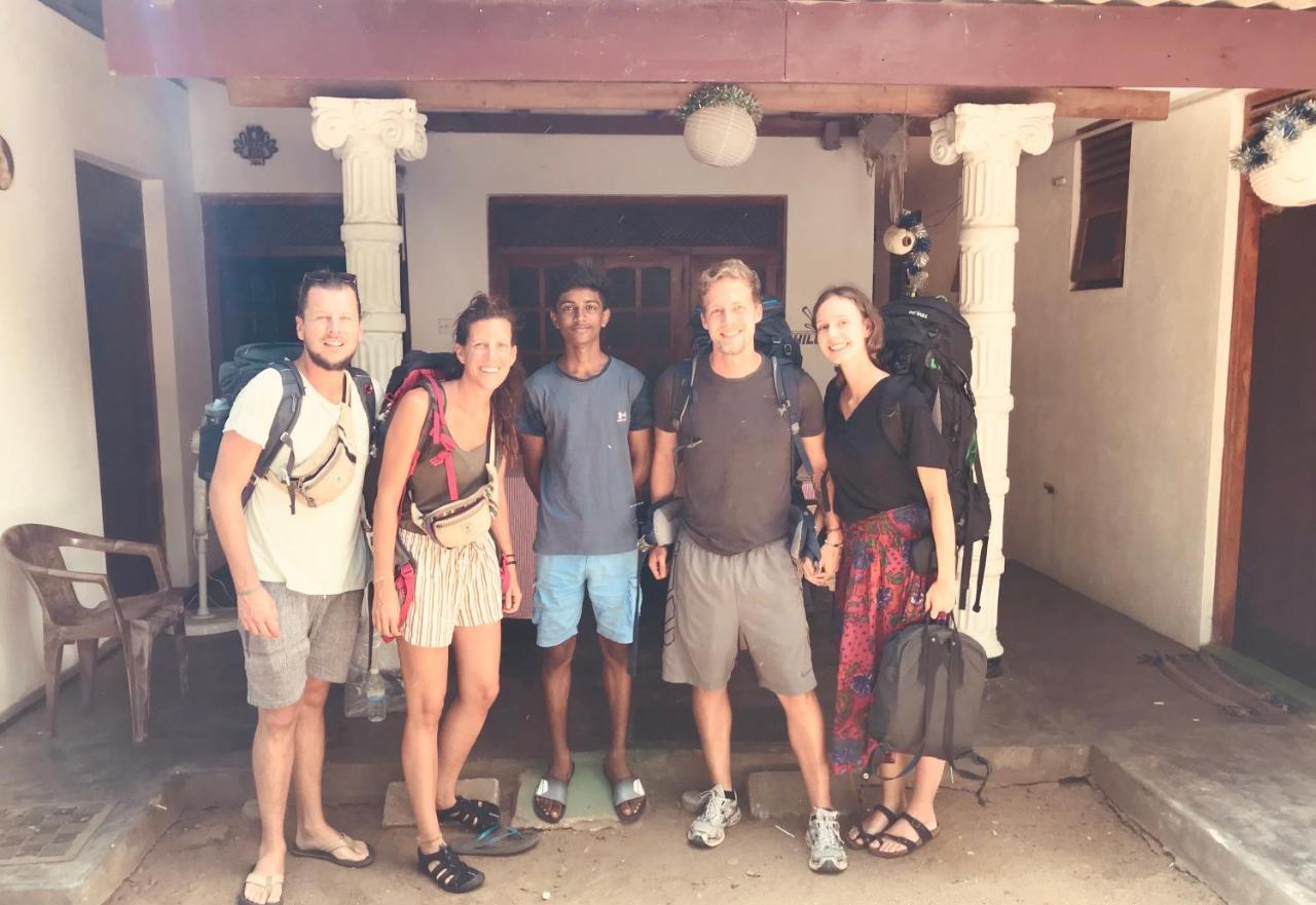 Chithra Homestay Тангале Екстериор снимка